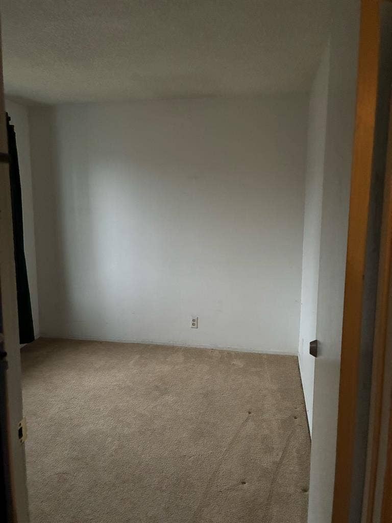 LA HABRA room 
for rent