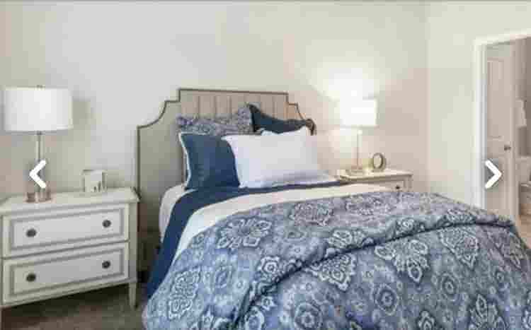 Need roommate for  bath apt