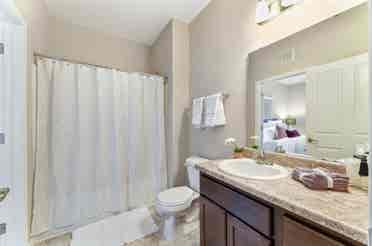 Need roommate for  bath apt