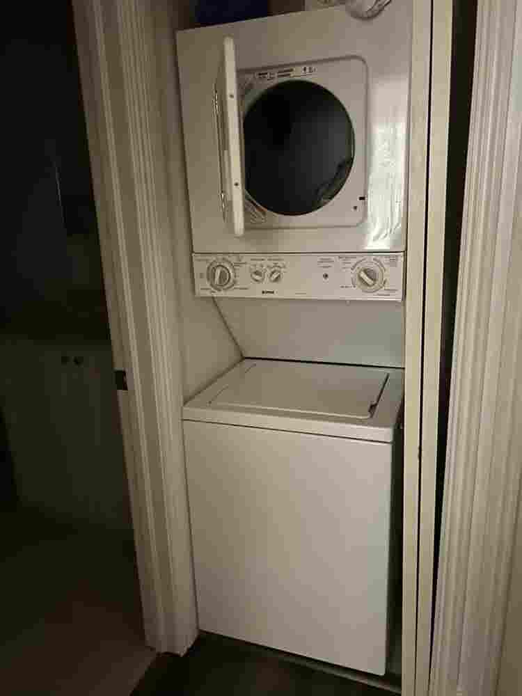 Ft Myers room available  all inc