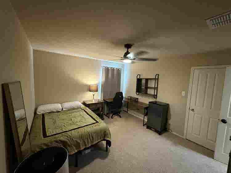 Fully Furnished Room For Rent