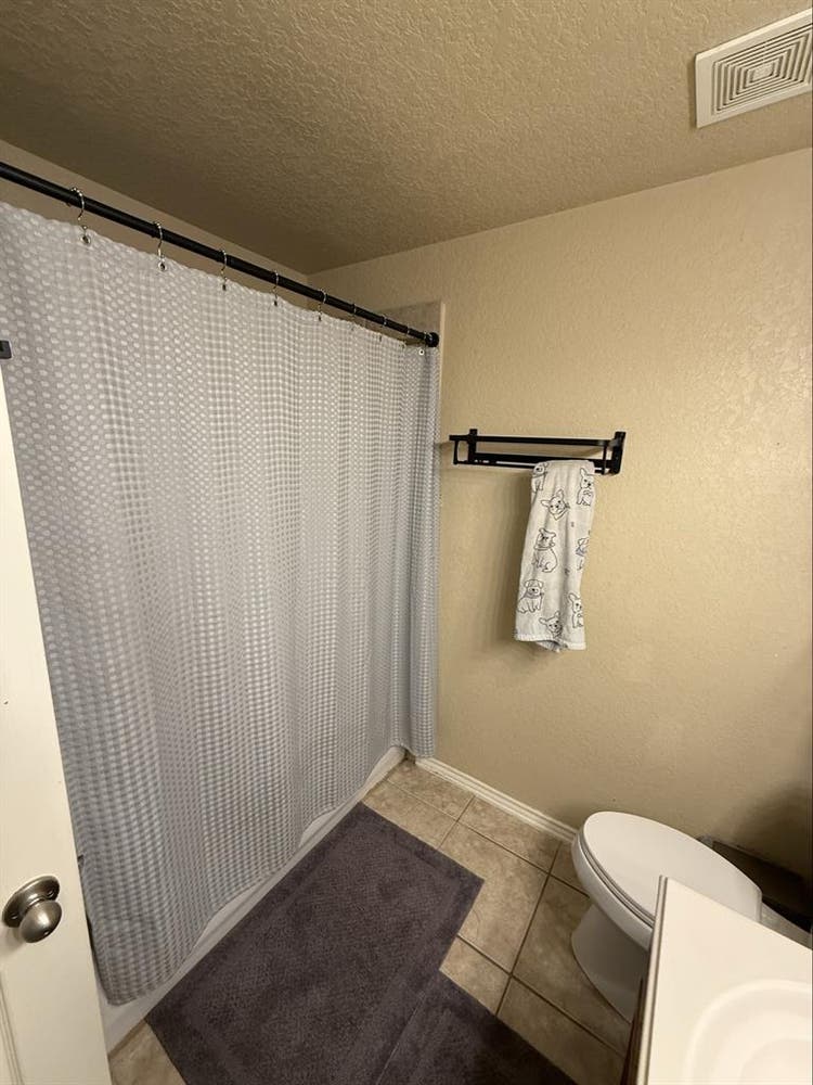 Fully Furnished Room For Rent