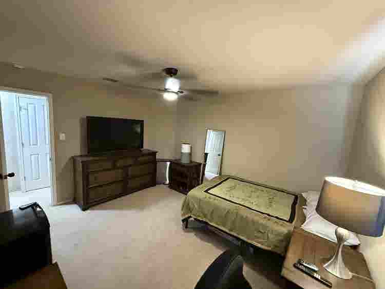 Fully Furnished Room For Rent