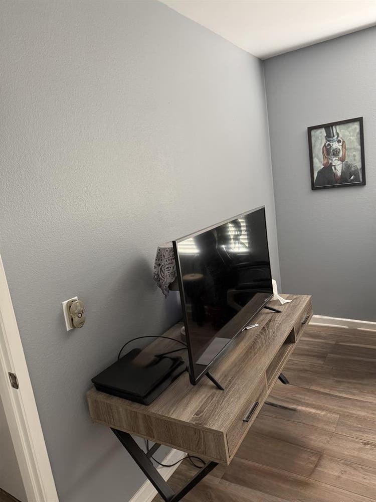 Cozy quiet furnished 1 bed & bath