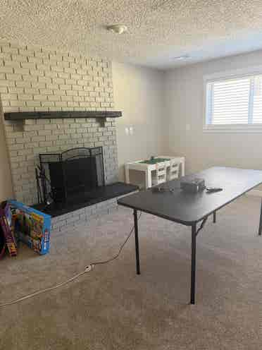 Looking for Roommate
