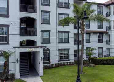 I’m looking for a clean roommate
