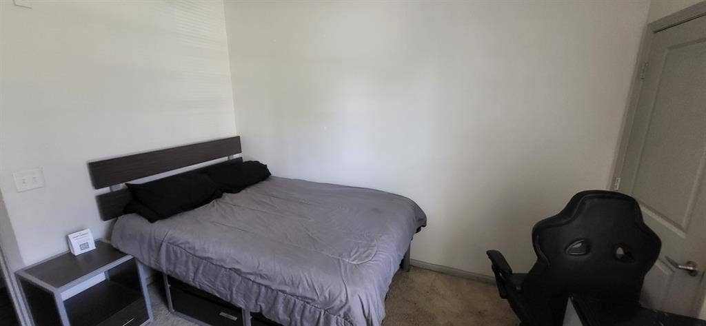 Sublease Off-Campus Housing