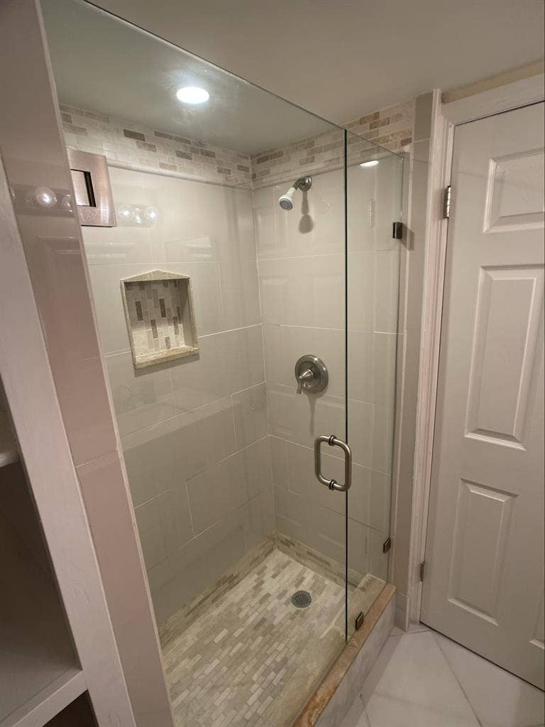 Nice one bedroom with bathroom