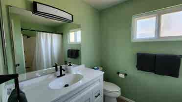 1 room and bathroom for rent