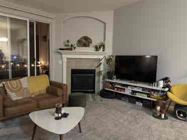 Room Available October 1st!