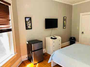 Spacious room | Federal Hill