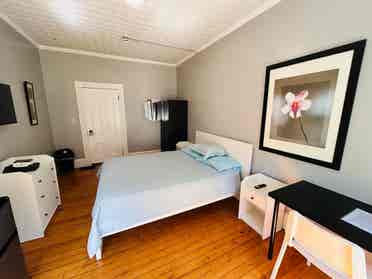 Spacious room | Federal Hill