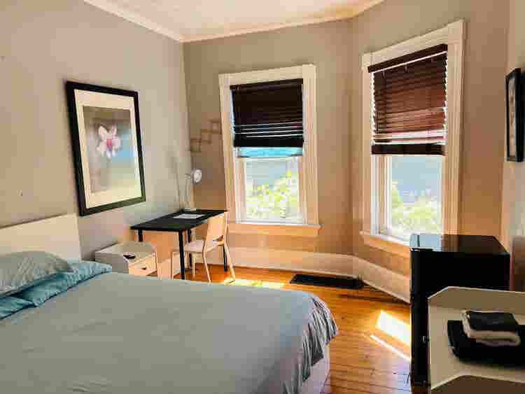 Spacious room | Federal Hill