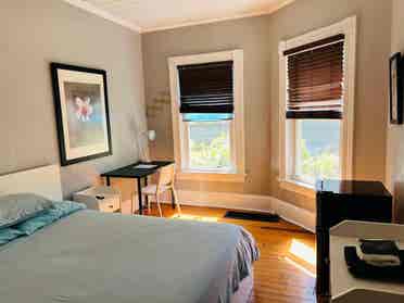 Spacious room | Federal Hill