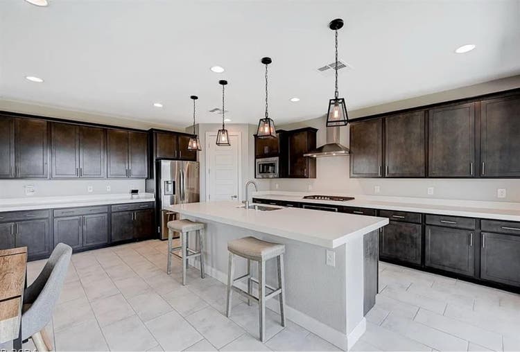 Beautiful, spacious and clean home