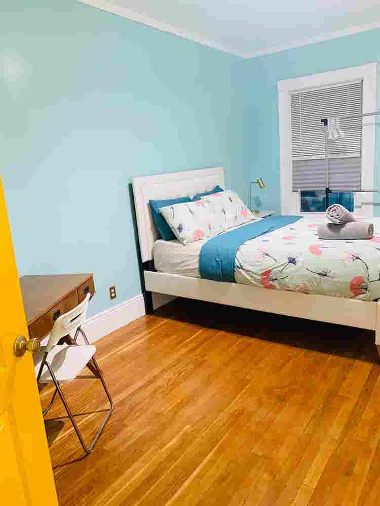 Nice large room in Federal Hill