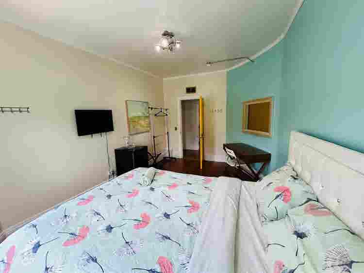 Nice large room in Federal Hill