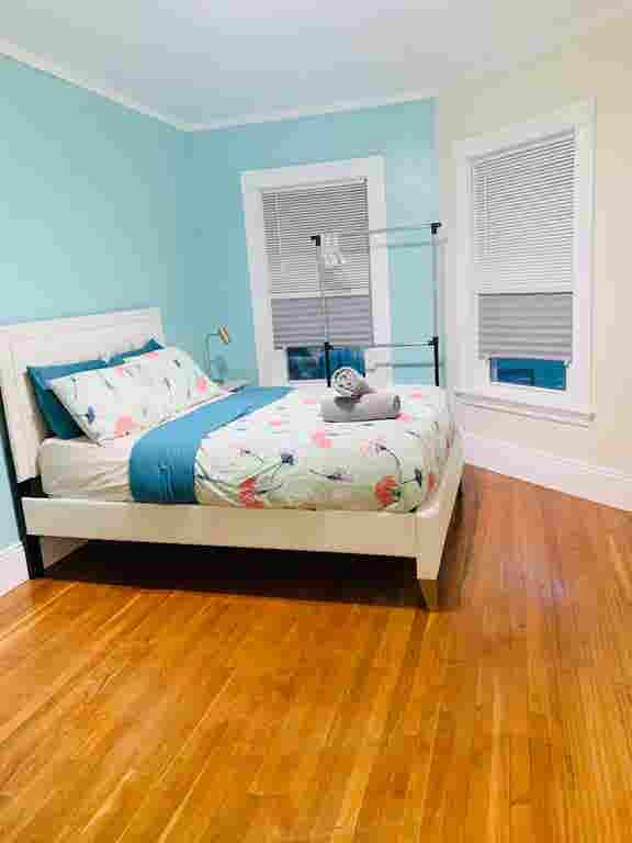 Nice large room in Federal Hill