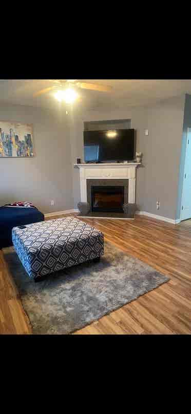 MASTER BEDROOM PRIVATE BATHROOM