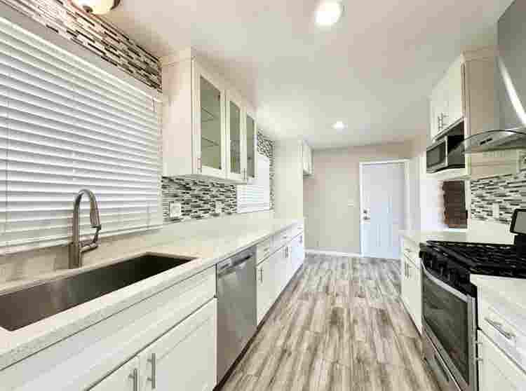 Primary Bed and Private Bath