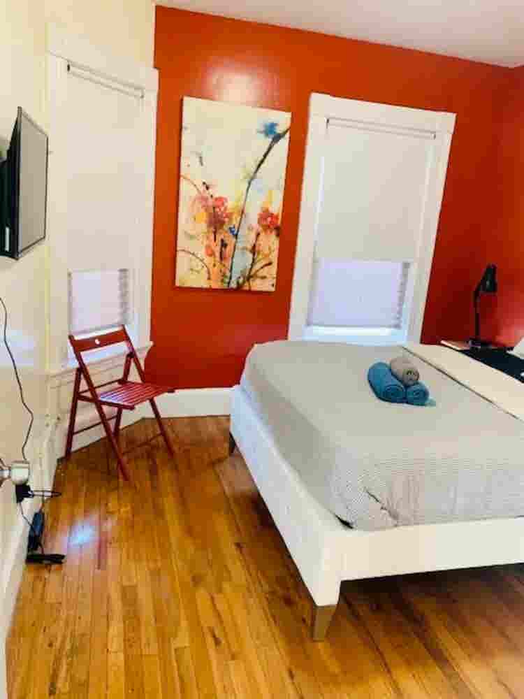 Nice room in Fed Hill Downtown