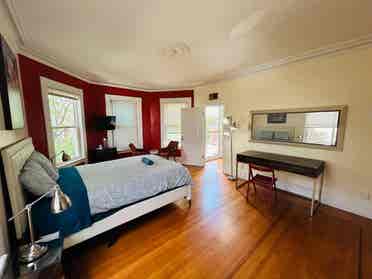 Spacious room|Federal Hill Downtown