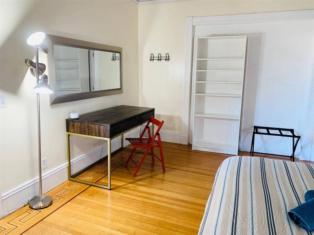Spacious room|Federal Hill Downtown