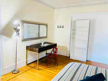 Spacious room|Federal Hill Downtown