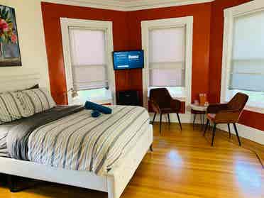 Spacious room|Federal Hill Downtown