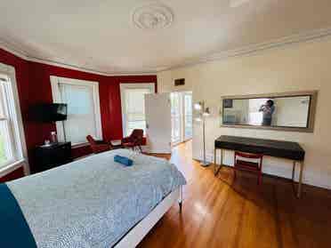 Spacious room|Federal Hill Downtown