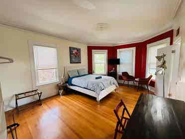 Spacious room|Federal Hill Downtown