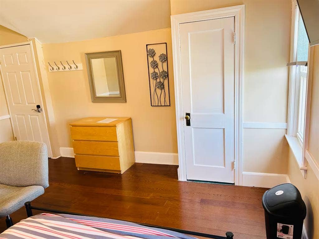 Big room in Federal Hill Downtown