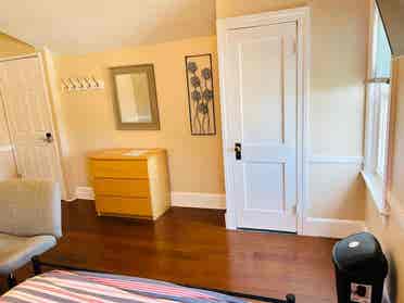 Big room in Federal Hill Downtown