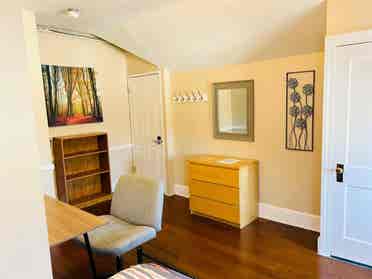 Big room in Federal Hill Downtown