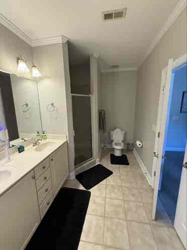 2 story townhome, bath