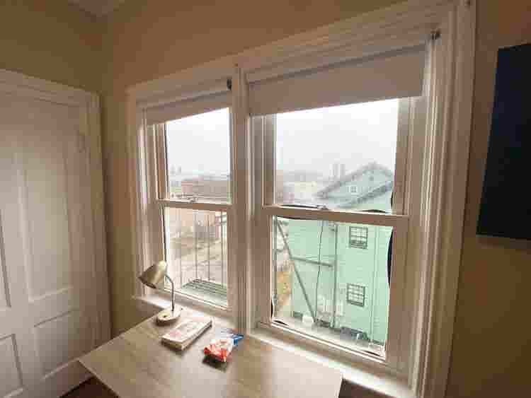 Sunny spacious room in Downtown