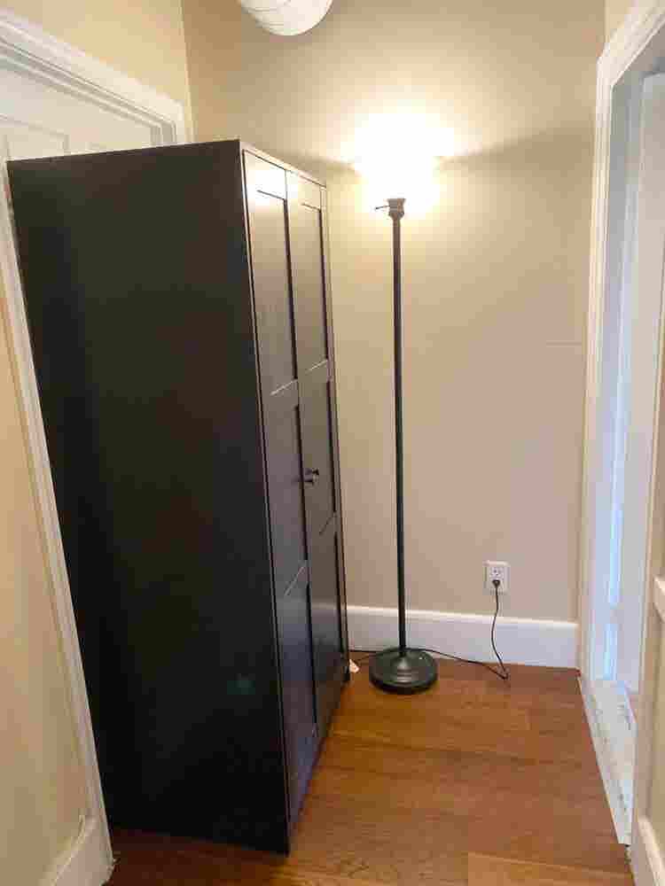 Spacious room near Downtown