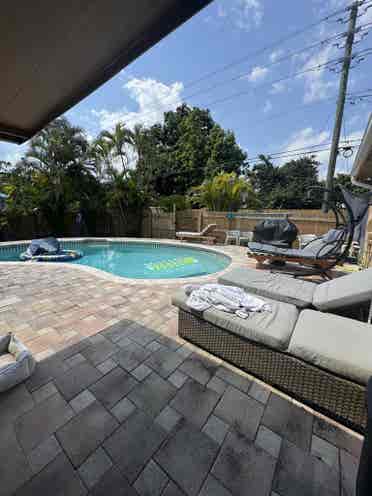 Beautiful house with 1 female only