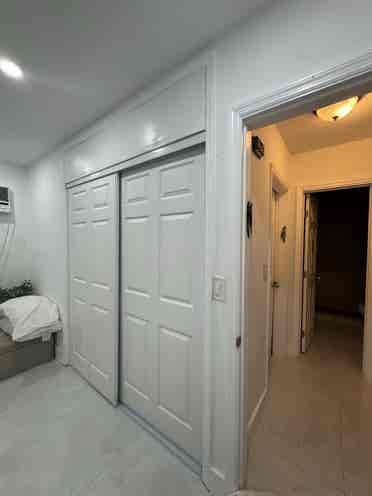Beautiful house with 1 female only