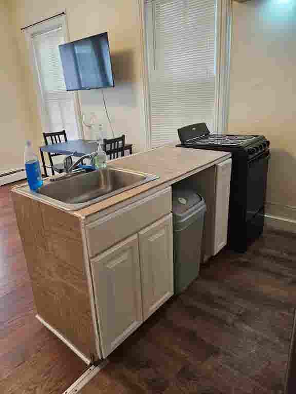 Nice apt near Whole Foods BrownUniv