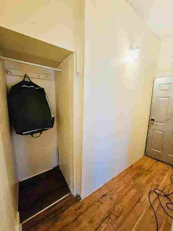 Nice apt near Whole Foods BrownUniv