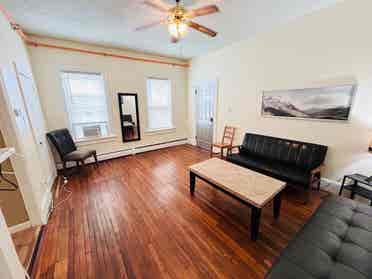 Apartment near Whole Foods Brown St