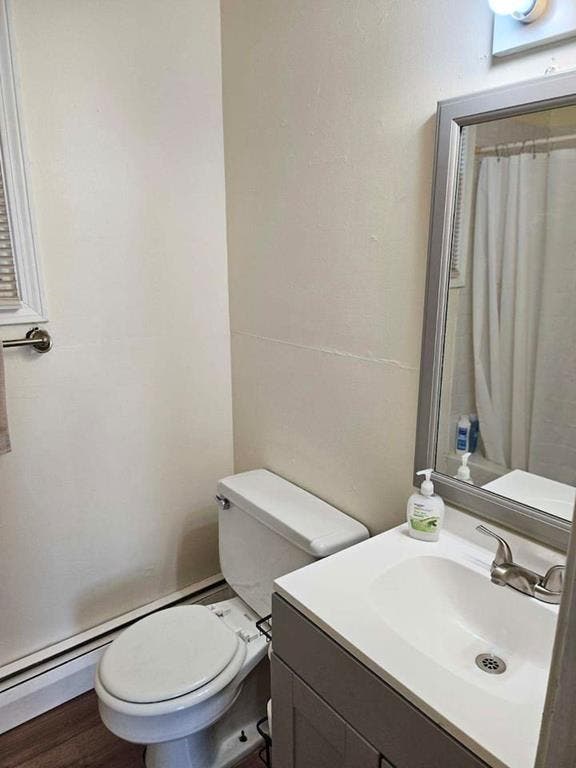 Apartment near Whole Foods Brown St