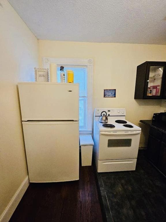 Room near Whole Foods Brown Univ