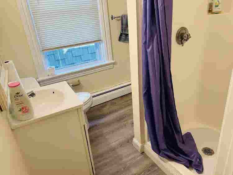 Room near Whole Foods Brown Univ