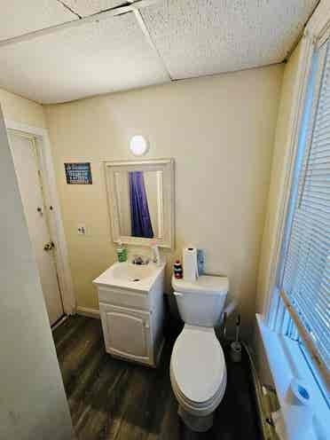 Room near Whole Foods Brown Univ