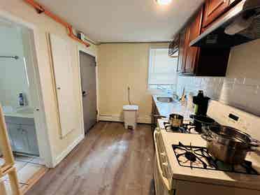 Cozy 2 bed near Downtown