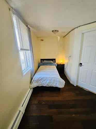 Cozy 2 bed near Downtown