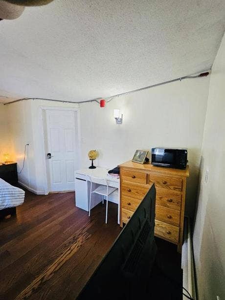 Cozy 2 bed near Downtown