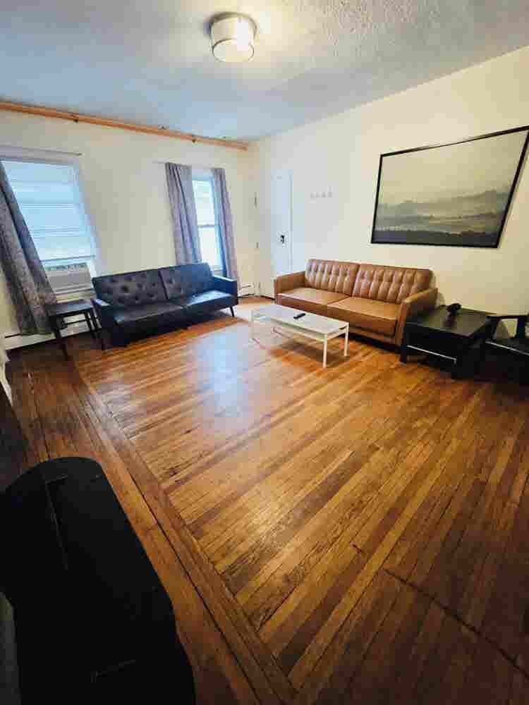 Cozy 2 bed near Downtown